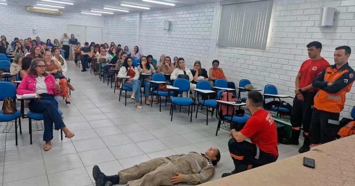Gestores Escolares Recebem Capacitação Essencial em Cachoeiro