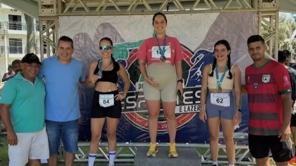 Gestante de 40 semanas conquista pódio em corrida de rua