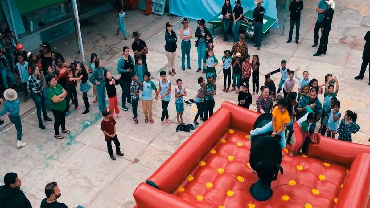 Liga Caparaó de Rodeio Leva Projeto Socioeducativo a Escola