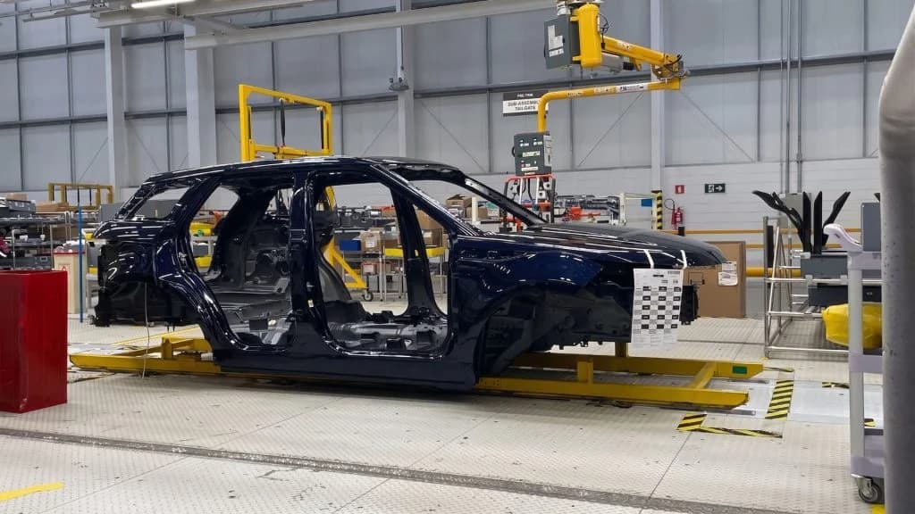 Jaguar Land Rover encerra produção no Brasil e futuro de 371 trabalhadores segue indefinido