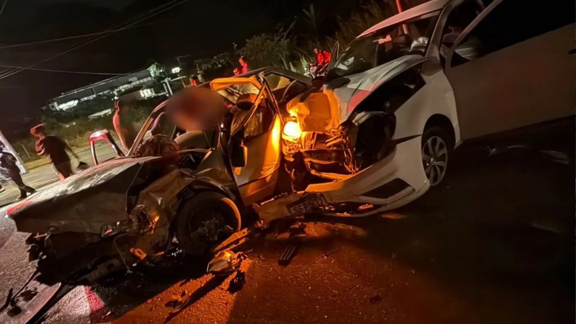 Engavetamento entre dois carros deixa seis feridos em Vargem Alta