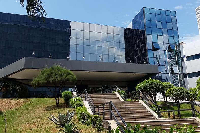 Defensoria Pública em Foco: TJES Agenda Audiência Crucial para Orçamento