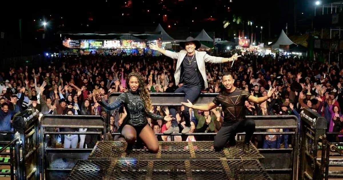 Carlinhos Rocha Agita Milhares na Expo Piaçu
