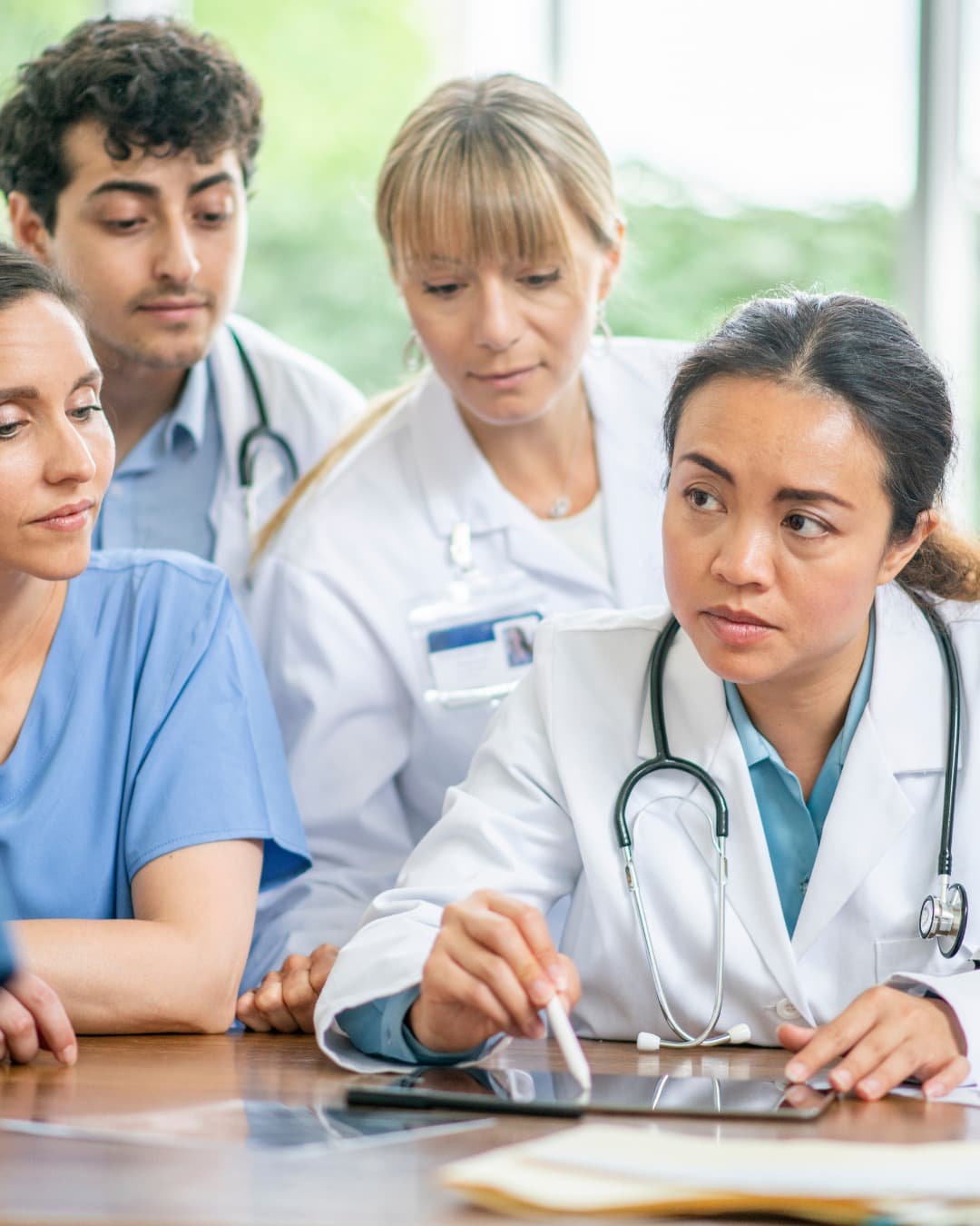 Exame Nacional Expõe Lacunas na Formação Médica