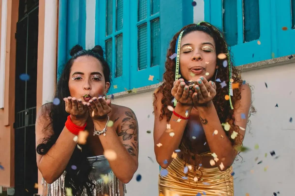 Sol e Calor Marcam o Carnaval 2026 no Espírito Santo