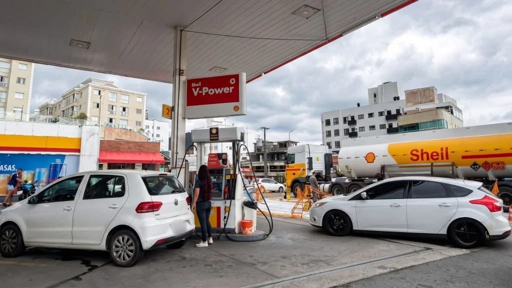 Crise Evitada: Abastecimento de Combustíveis Garantido no Espírito Santo