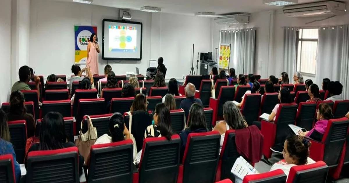 Semdes capacita servidores para aprimorar atendimento às famílias do Bolsa Família em Cachoeiro