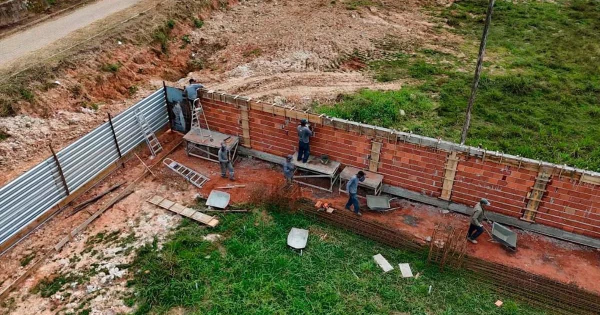 Infraestrutura Educacional: Creche e Escola em Assunção Avançam com Investimento Bilionário