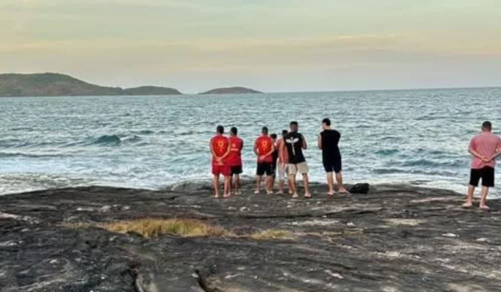 Pescador Desaparece em Guarapari: Mar Agitado Complica Buscas
